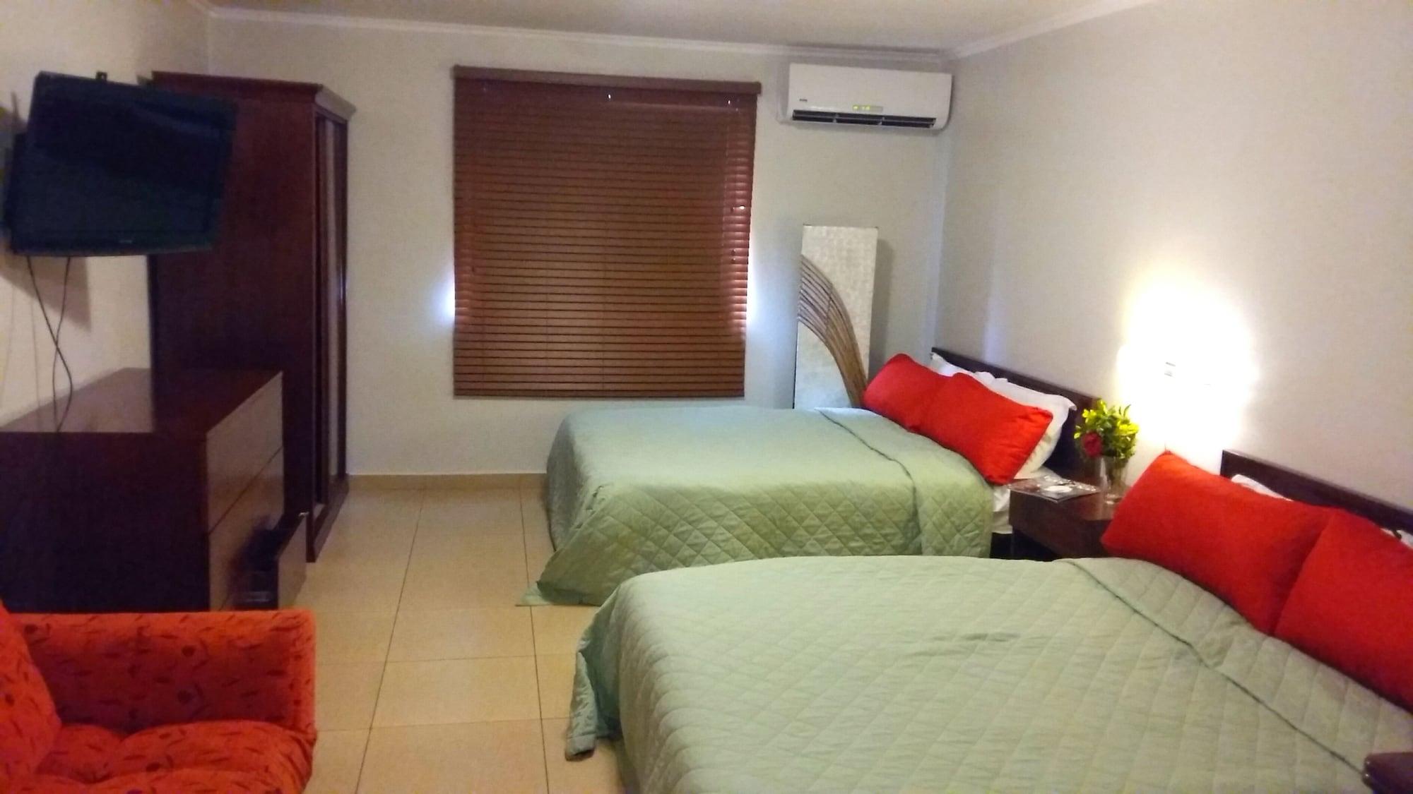 Dorado Eagle Beach Hotel Oranjestad Exterior photo