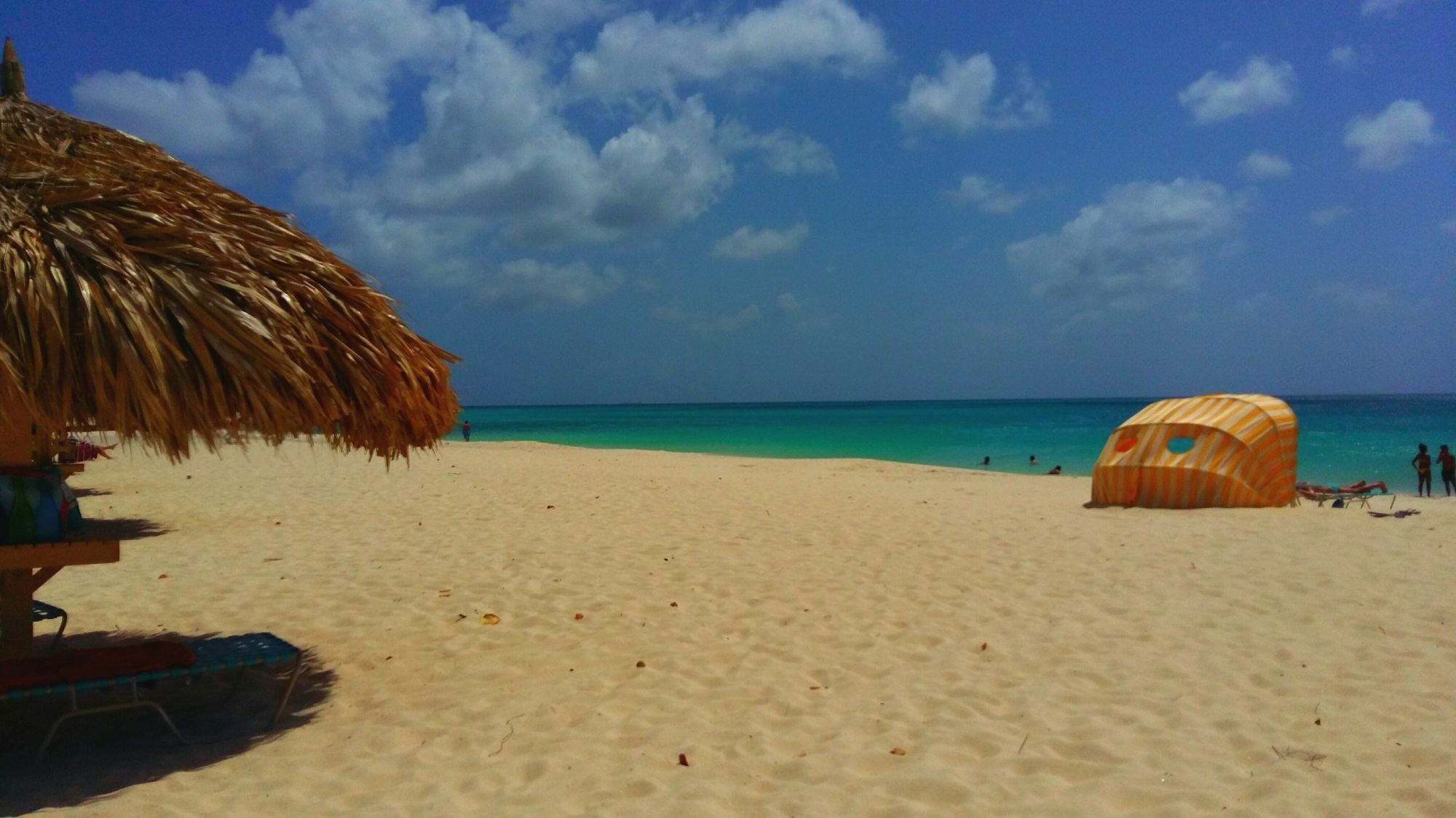 Dorado Eagle Beach Hotel Oranjestad Exterior photo