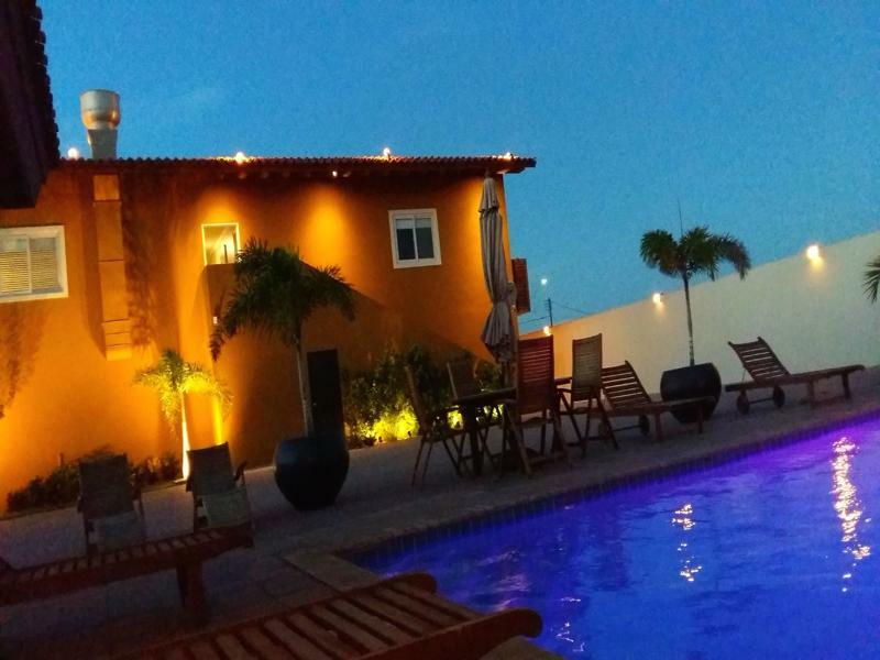 Dorado Eagle Beach Hotel Oranjestad Exterior photo